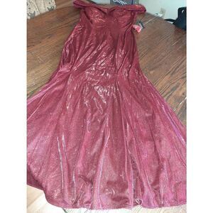 New 10P R&M Petite Metallic Scarlet Red Off Shoulder Long Mermaid Formal Dress
